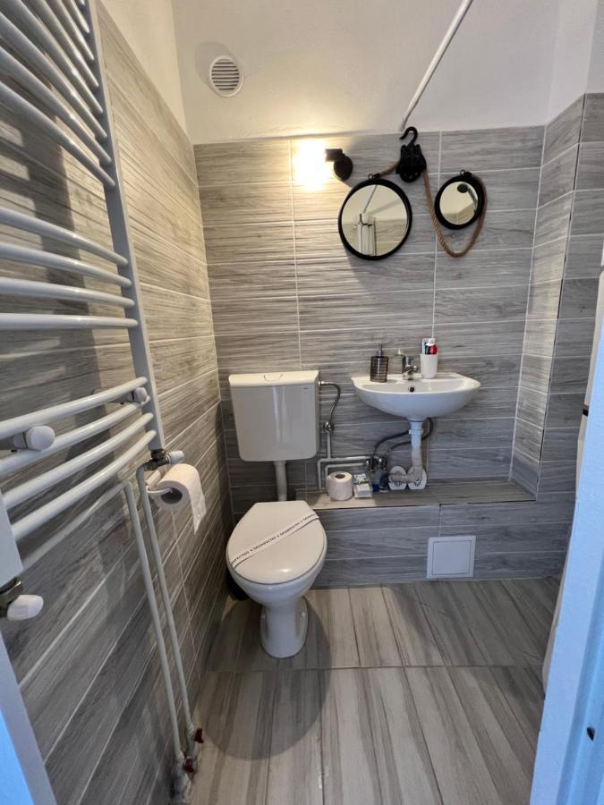 Miha Modern And Central Apartament アラド エクステリア 写真